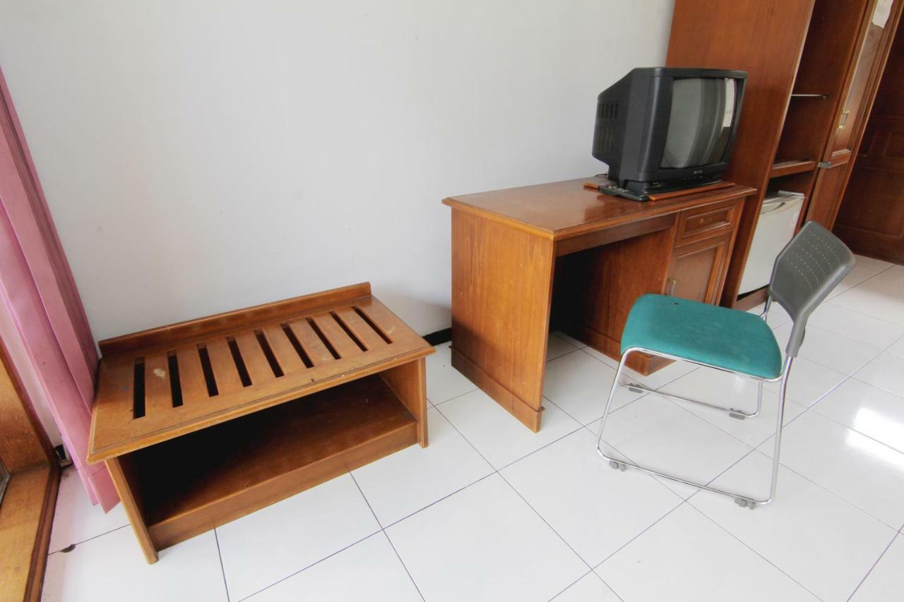 Villa Enggal Lembang Buitenkant foto